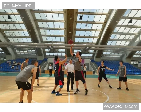 杨军专访:从青涩少年到篮球传奇的成长之路回顾